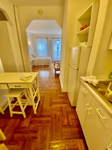 169 East 92nd Street - Photo 5