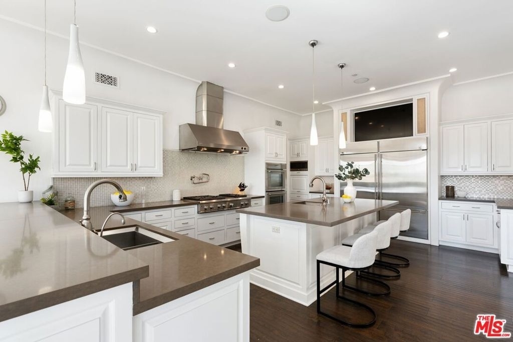 8 Beverly Ridge Terrace - Photo 20