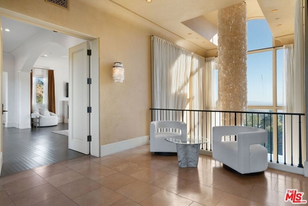 8 Beverly Ridge Terrace - Photo 26