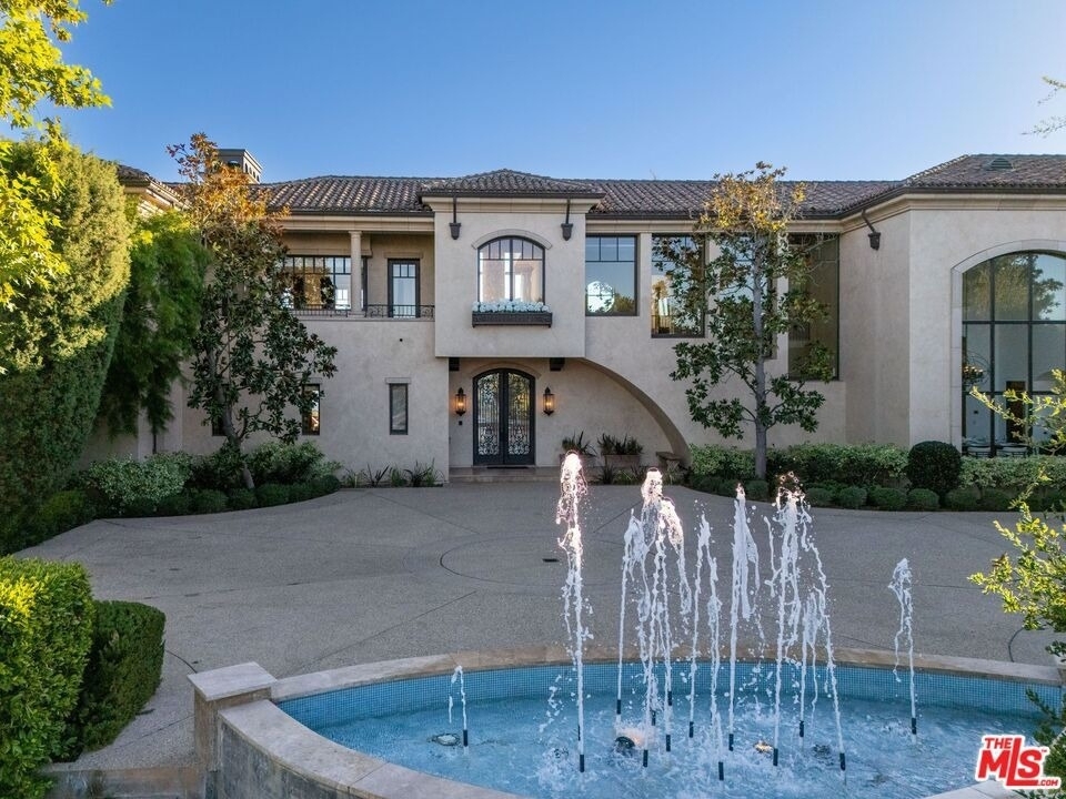 8 Beverly Ridge Terrace - Photo 3