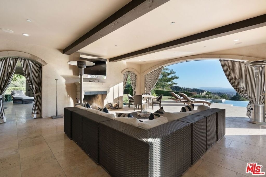8 Beverly Ridge Terrace - Photo 10