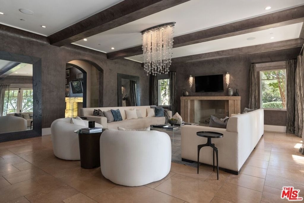 8 Beverly Ridge Terrace - Photo 5