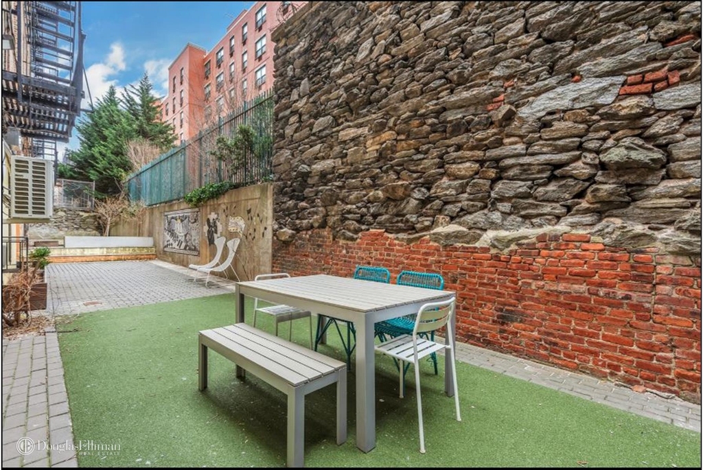 48 W 138th St - Photo 7