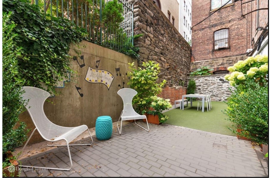 48 W 138th St - Photo 6
