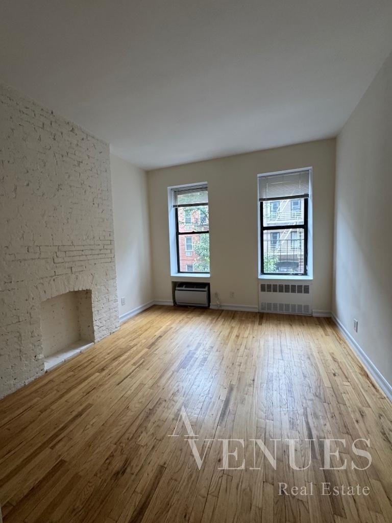 East 83rd Street - Photo 2