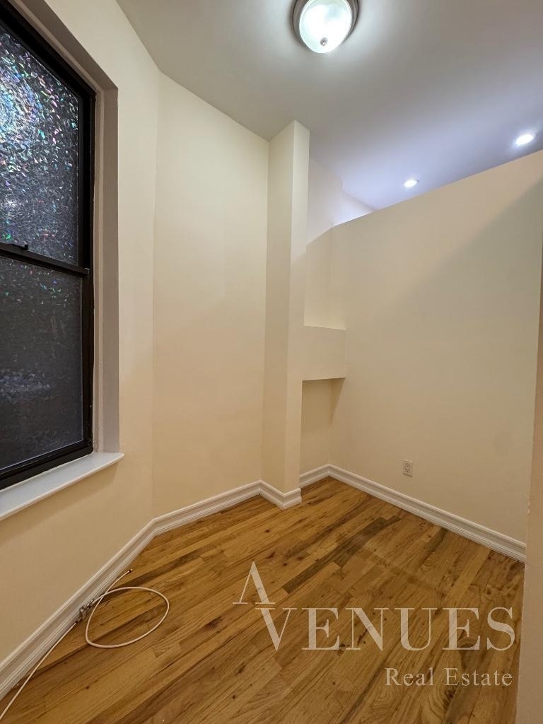 East 83rd Street - Photo 0