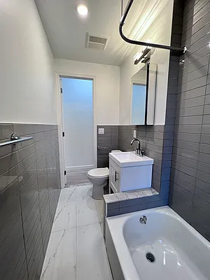 188 Wadsworth Avenue - Photo 8