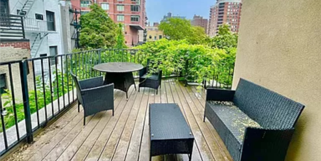 101  street and 3rd avenue  - Photo 8