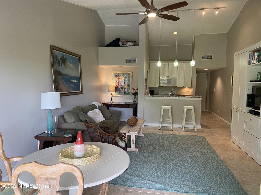 667 Summer Place - Photo 14