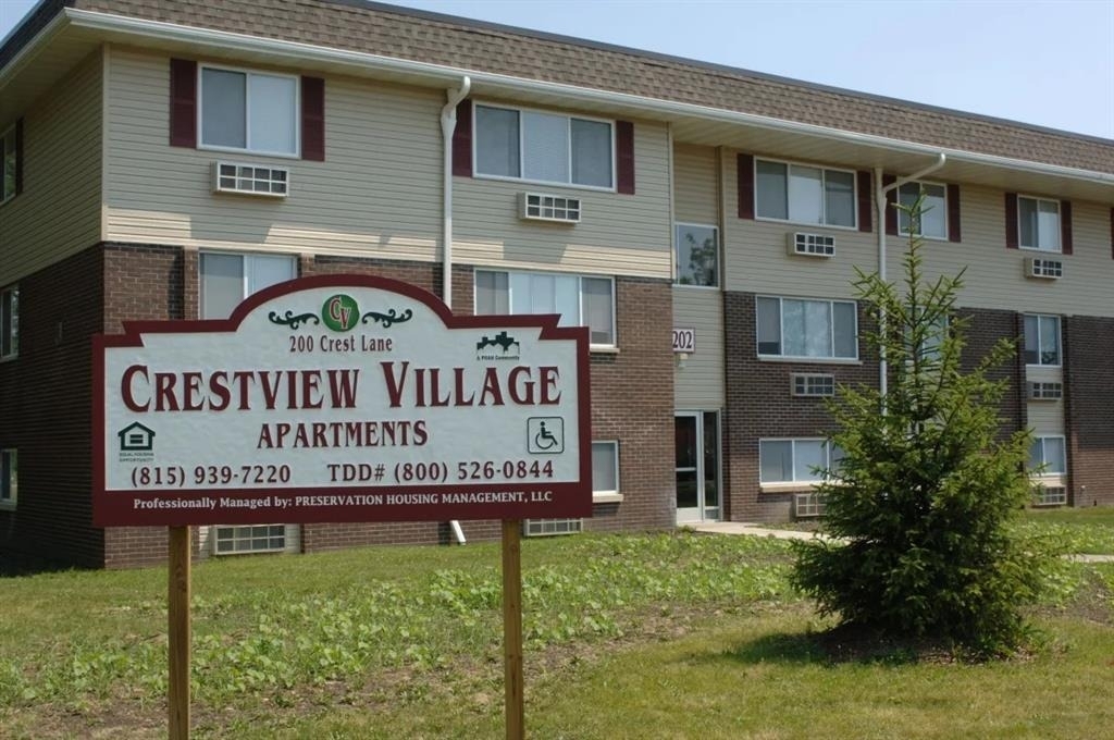 200 N Crestlane Dr - Photo 1