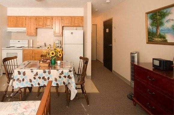 144 Cabot St - Photo 10