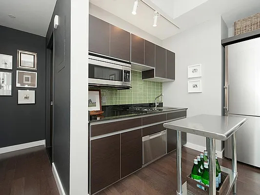 116 John Street - Photo 2