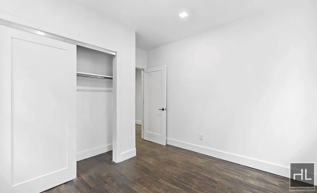 East 37th Street - Photo 4
