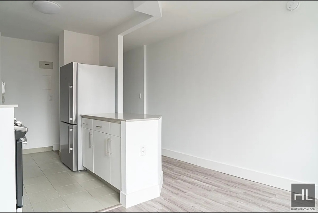 2nd Avenue - Photo 1