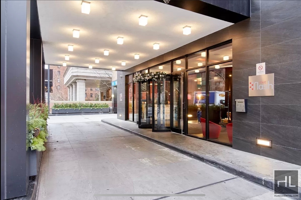 East 39th Street - Photo 6