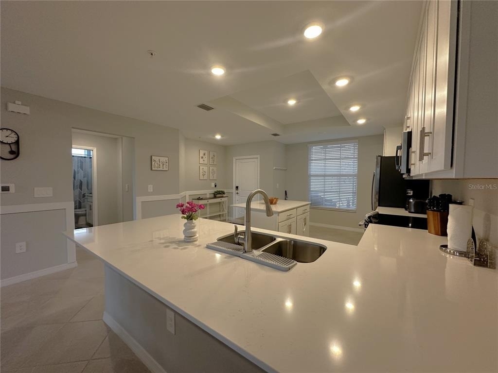 14221 Heritage Landing Boulevard - Photo 9