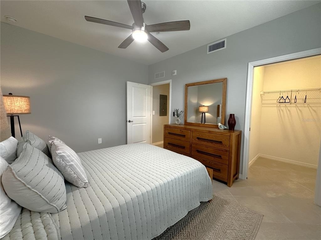 14221 Heritage Landing Boulevard - Photo 18