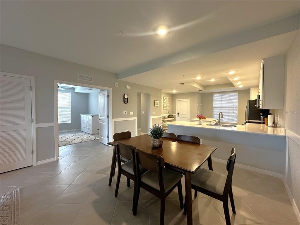 14221 Heritage Landing Boulevard - Photo 10
