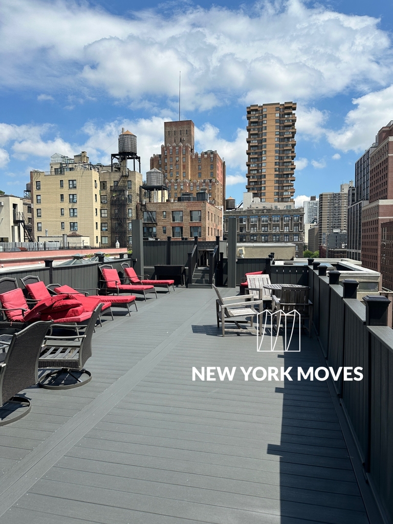 West 96th Street - Photo 14