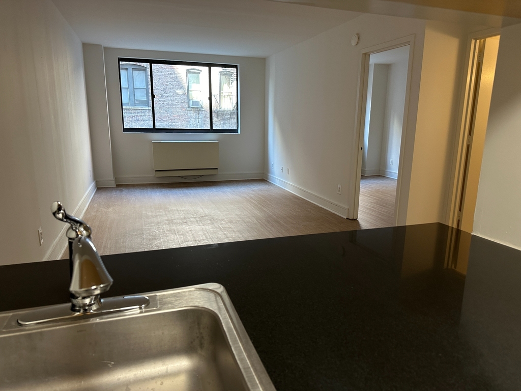 West 96th Street - Photo 9