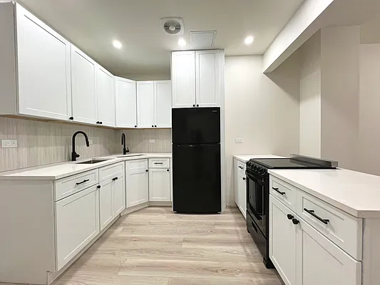952 Bedford Avenue - Photo 1
