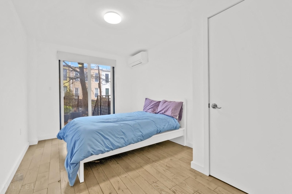 729 Chauncey Street - Photo 4