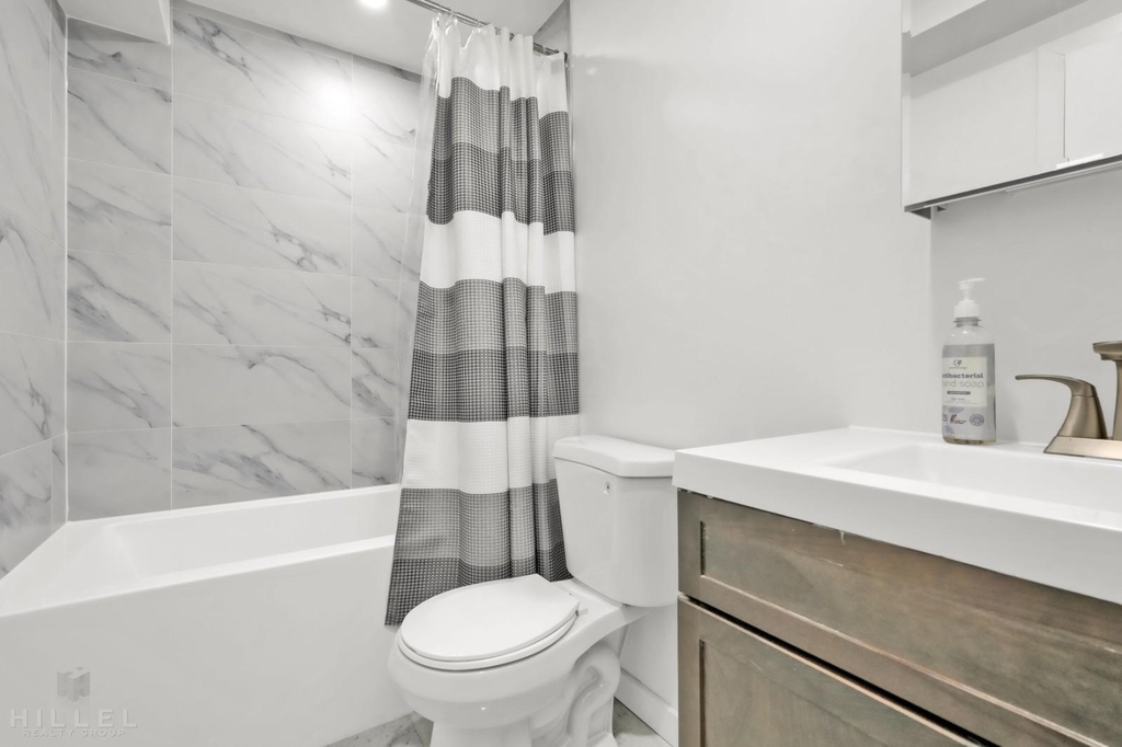 729 Chauncey Street - Photo 8