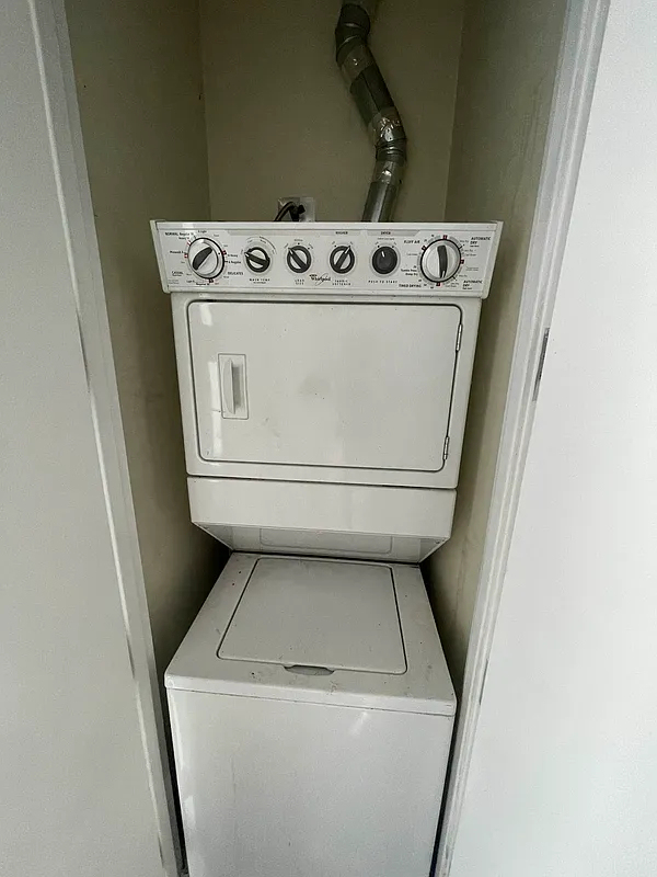 295 Throop Avenue - Photo 9