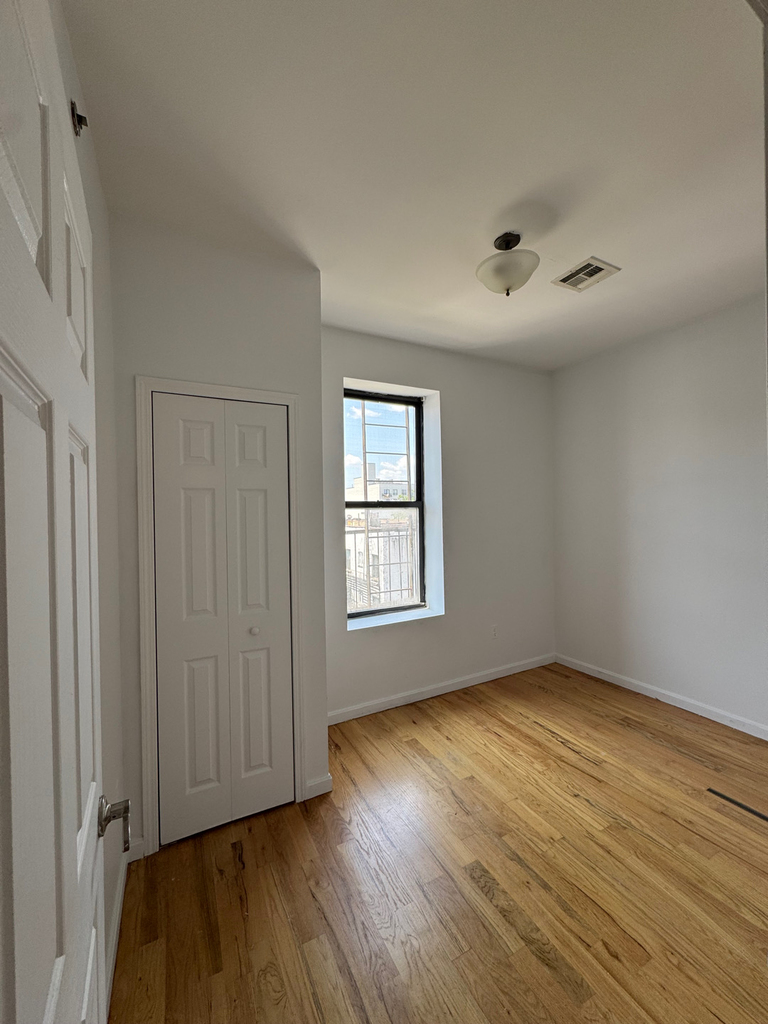1496 Bushwick Avenue - Photo 7