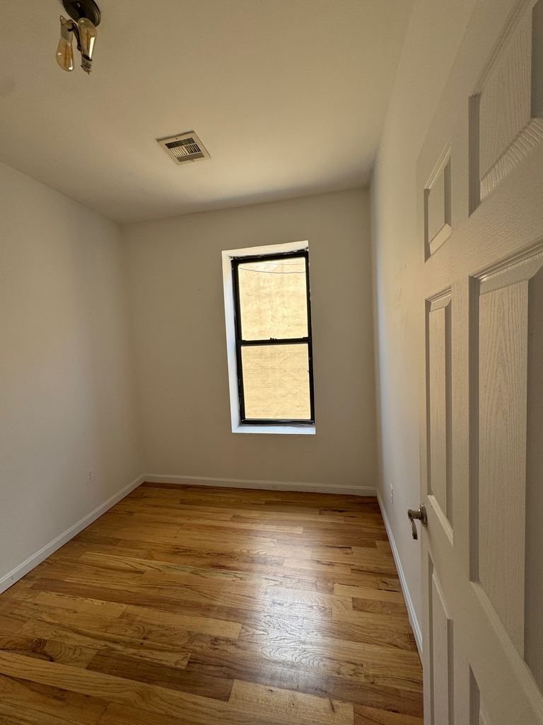 1496 Bushwick Avenue - Photo 10