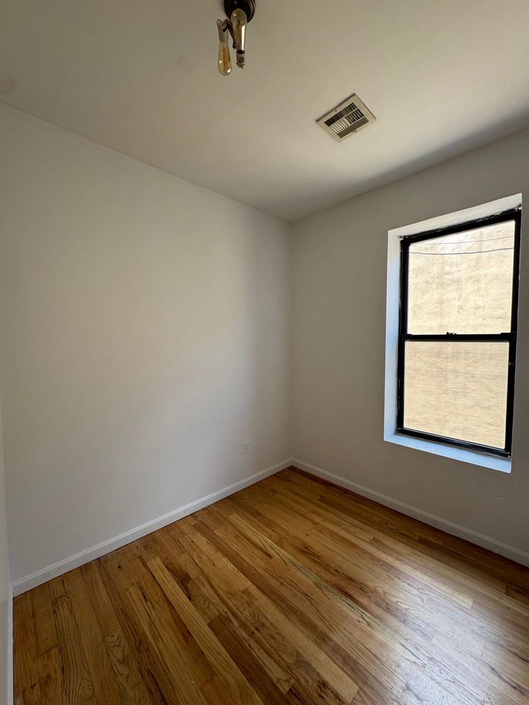 1496 Bushwick Avenue - Photo 9