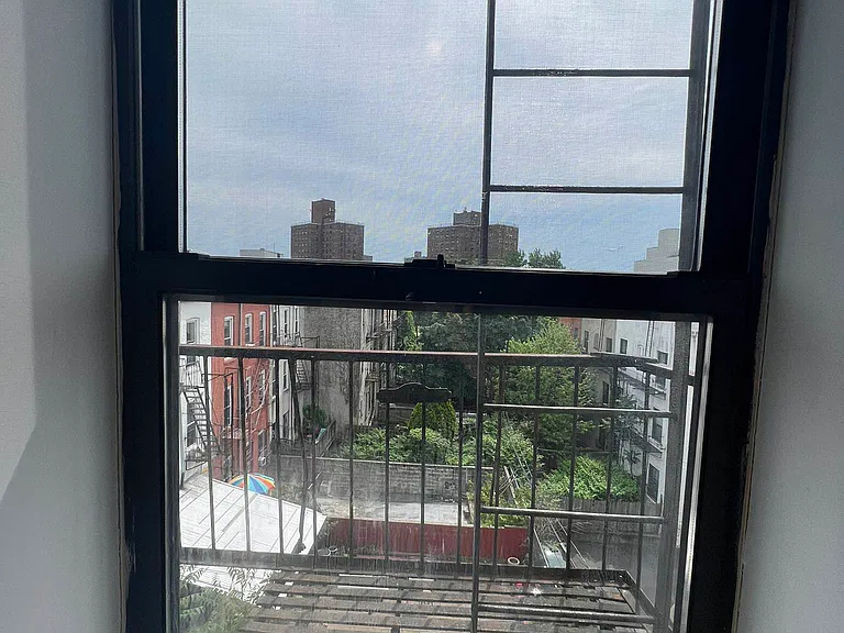 1496 Bushwick Avenue - Photo 11