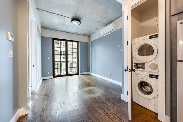 187 Kent Avenue - Photo 5