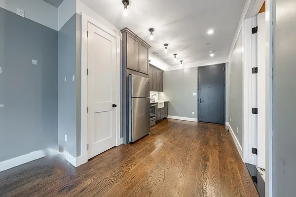 187 Kent Avenue - Photo 3