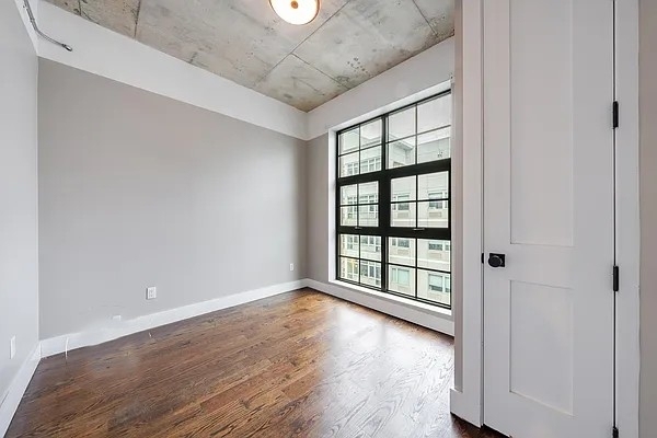 187 Kent Avenue - Photo 7