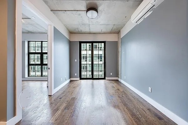 187 Kent Avenue - Photo 4