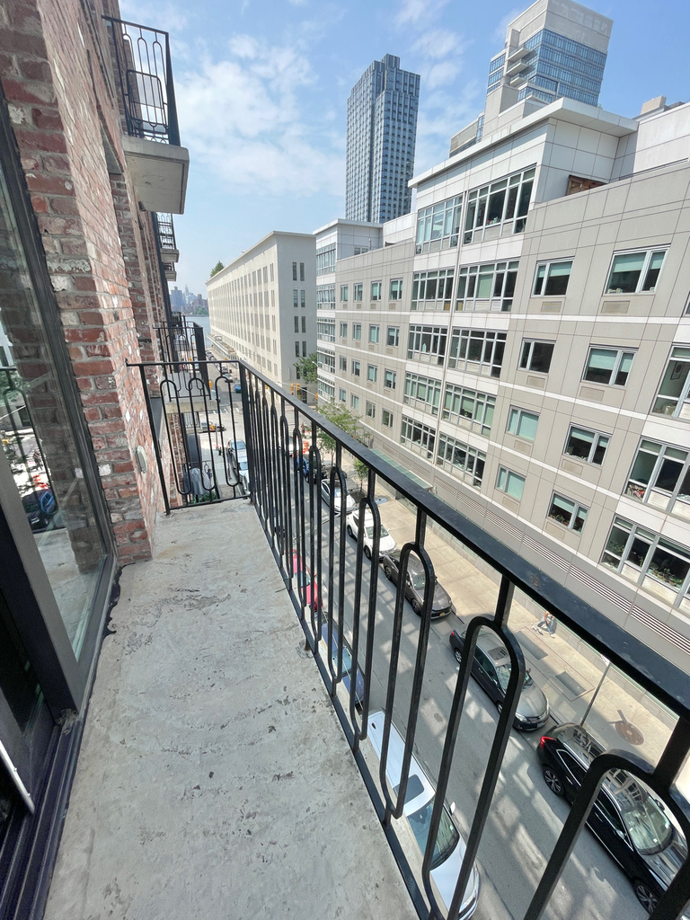 187 Kent Avenue - Photo 9