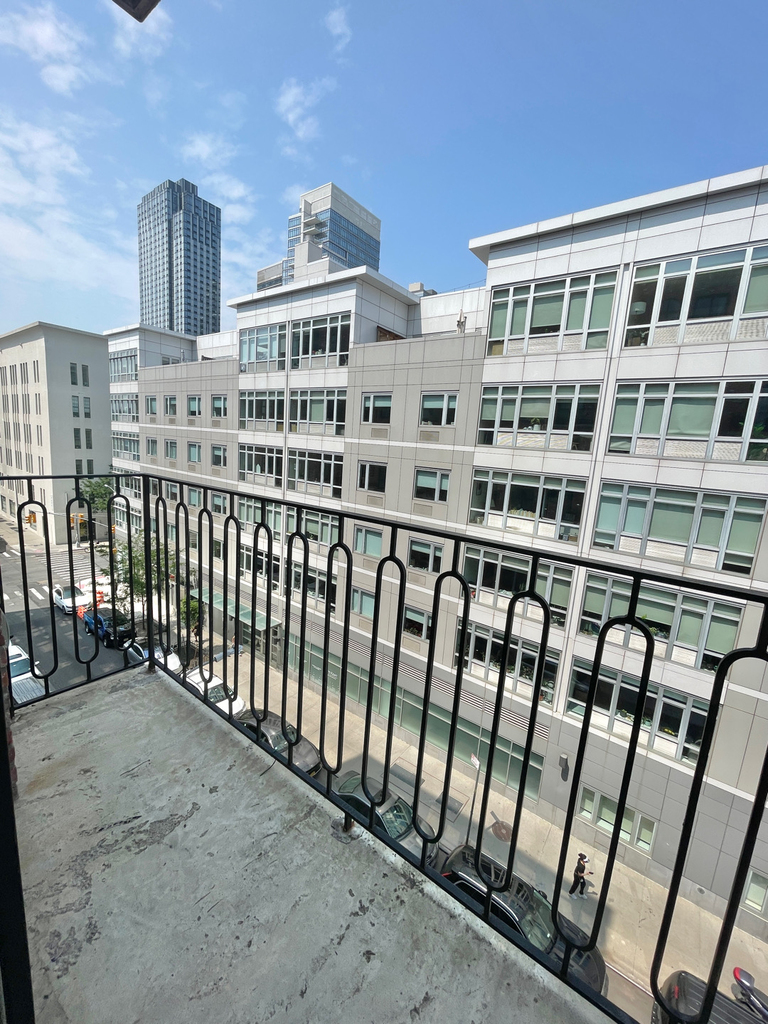 187 Kent Avenue - Photo 8
