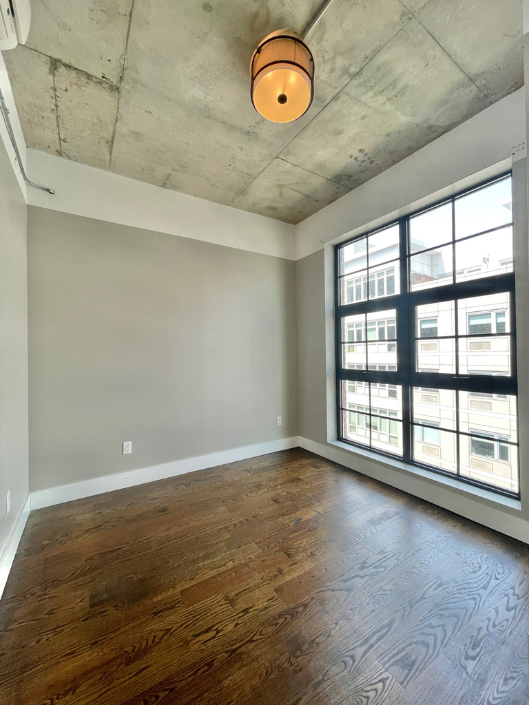 187 Kent Avenue - Photo 4