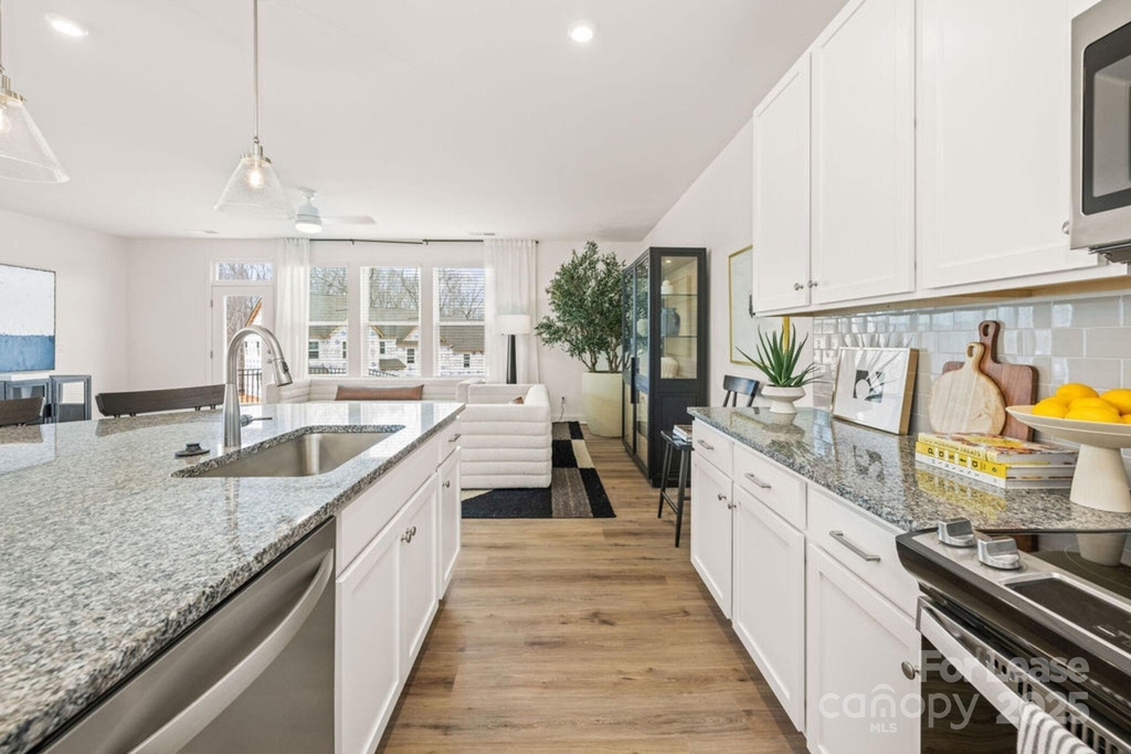 3308 Glade Drive - Photo 2