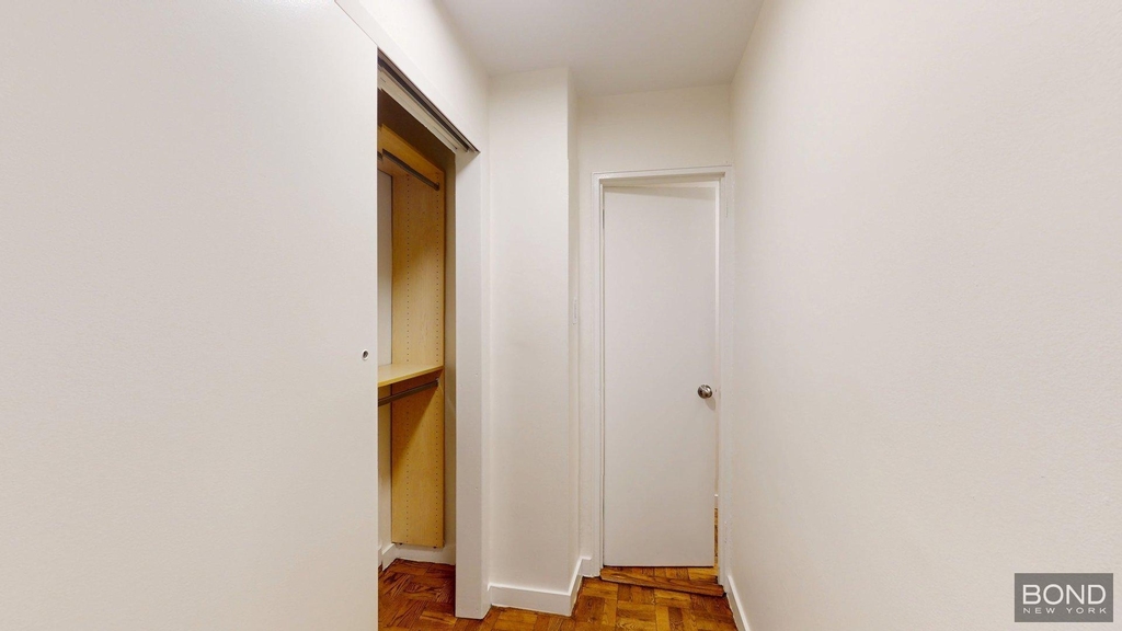 East 79th Street - Photo 3