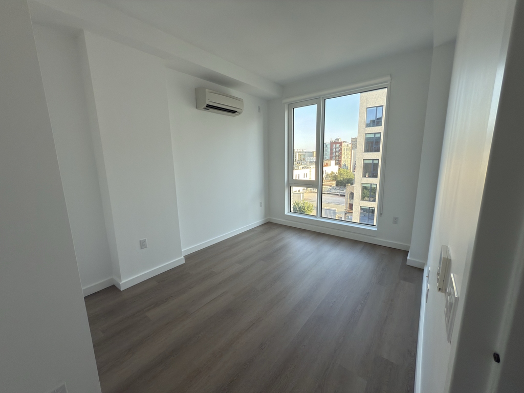 953 Dean Street - Photo 5