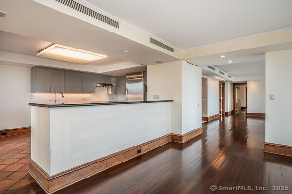 1 Gold Street - Photo 15