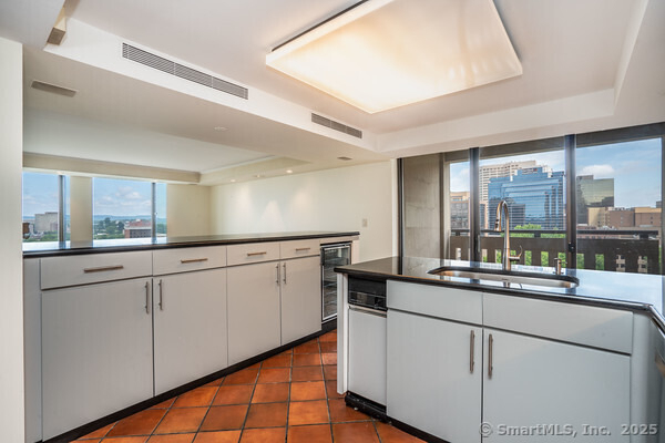1 Gold Street - Photo 17