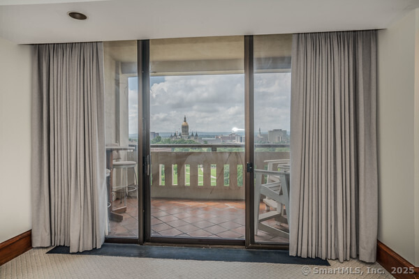 1 Gold Street - Photo 6