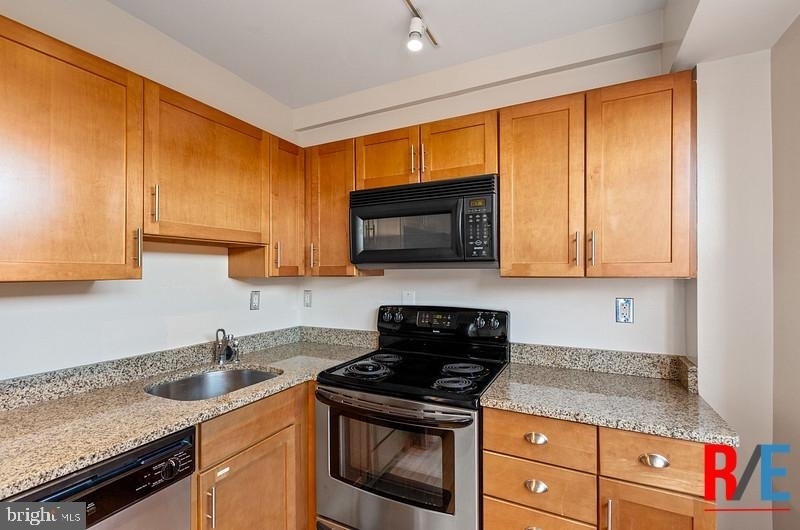 815 King Street - Photo 8