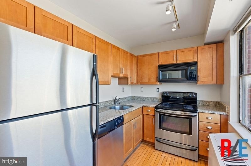 815 King Street - Photo 7