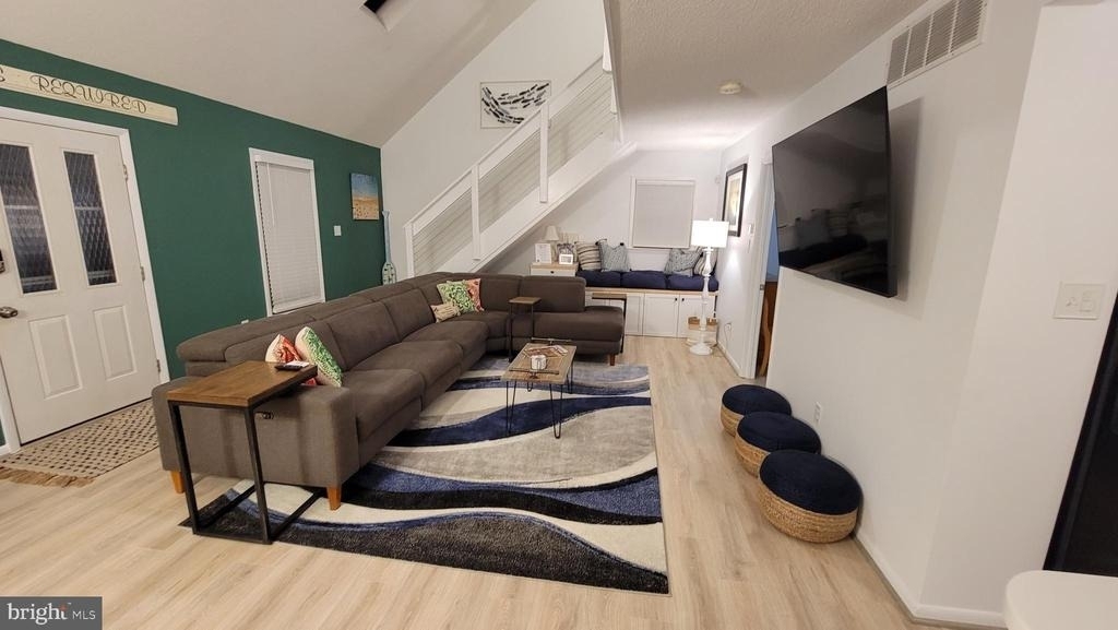 33179 Woodland Court S - Photo 3