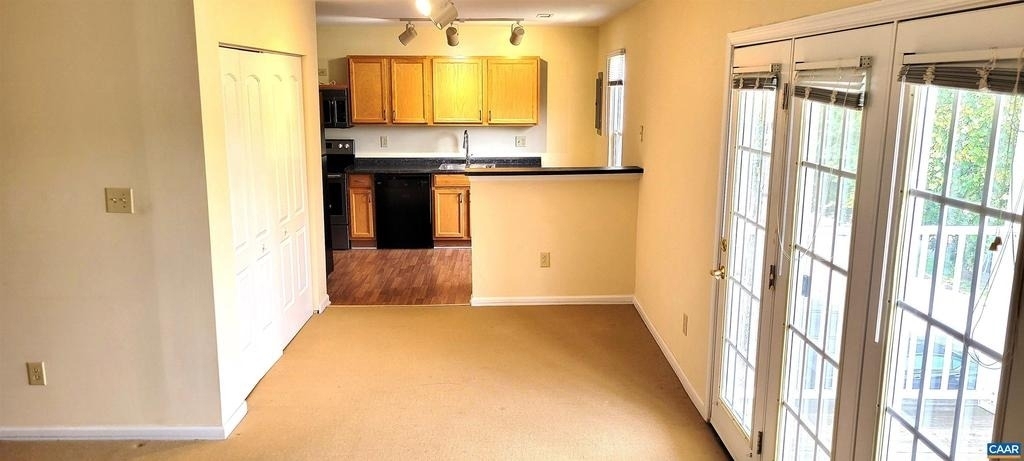 1356 Villa Way - Photo 4