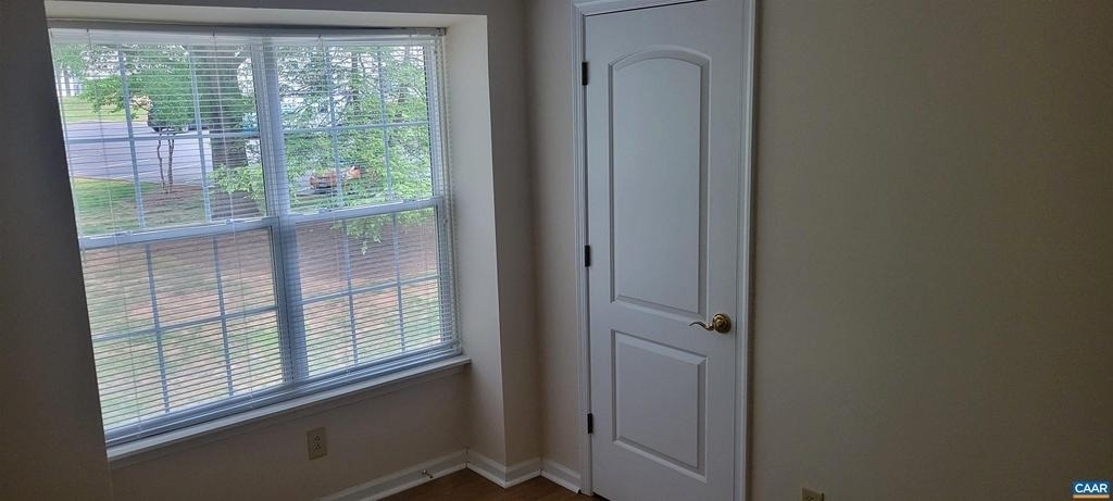 1356 Villa Way - Photo 23
